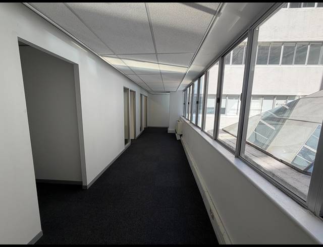 458M² BUILDING TO LET IN CLAREMONT